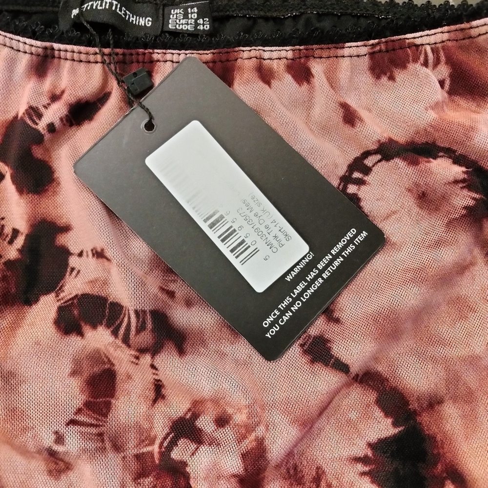 Pretty Little Thing Mini Skirt - Picture 3 of 4